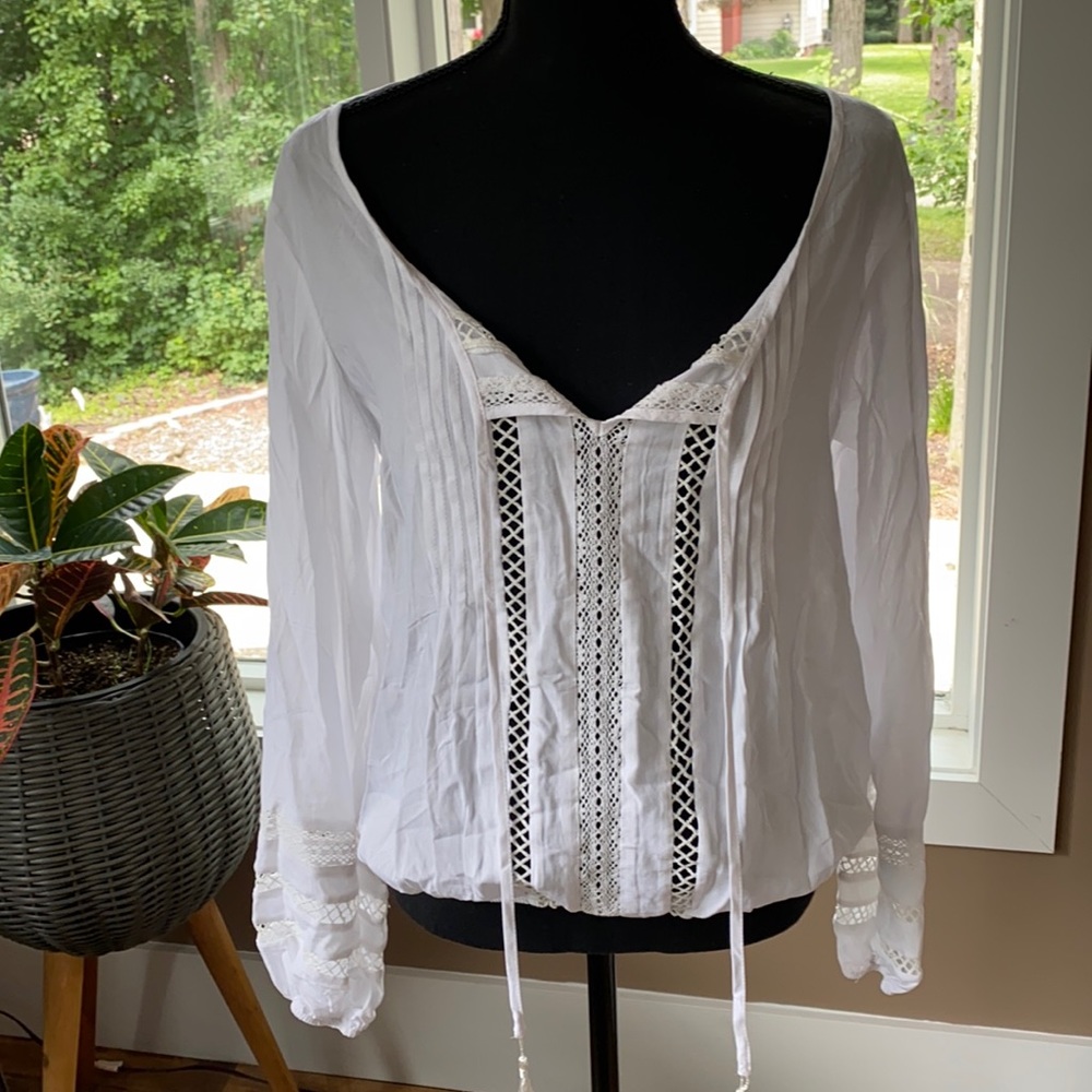 Junior white cotton shirt with detail